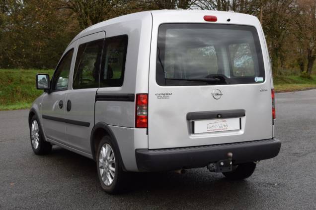 OPEL COMBO TOUR COSMO 1.3 CDTI 75 CV / BOITE AUTOMATIQUE / ATTELAGE /  ORIGINE FRANCE 4