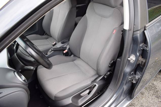 SEAT LEON 1.6 I 102 CV BVM 5 / ORIGINE FRANCE / 1ere MAIN 10