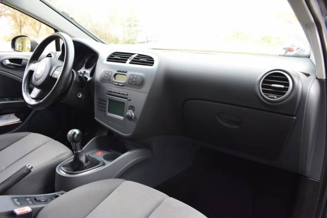 SEAT LEON 1.6 I 102 CV BVM 5 / ORIGINE FRANCE / 1ere MAIN 16