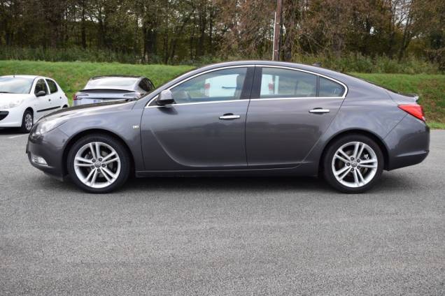 OPEL INSIGNA 2.0 CDTI 160 CV COSMO / 5 PORTES 6 OPEL INSIGNA 2.0 CDTI 160 CV COSMO / 5 PORTES 6