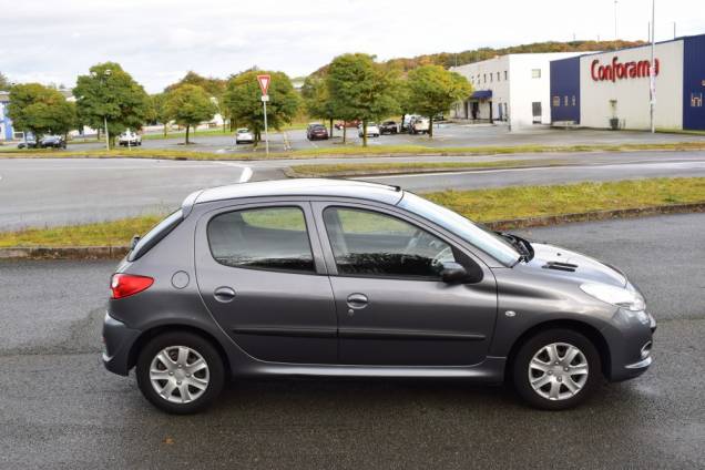 PEUGEOT 206+ 1.4 75 CV / 5 PORTES / 78500 KMS 8