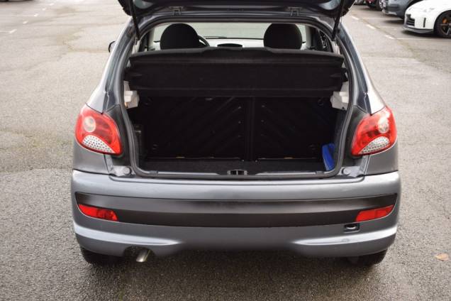 PEUGEOT 206+ 1.4 75 CV / 5 PORTES / 78500 KMS 18