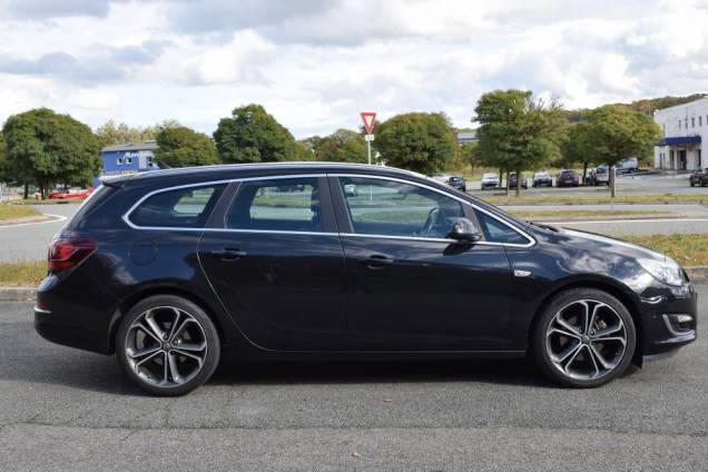 OPEL ASTRA SPORTS TOURER COSMO 1.6 CDTI 136 CV BV6 / 1ere MAIN 5 OPEL ASTRA SPORTS TOURER COSMO 1.6 CDTI 136 CV BV6 / 1ere MAIN 5