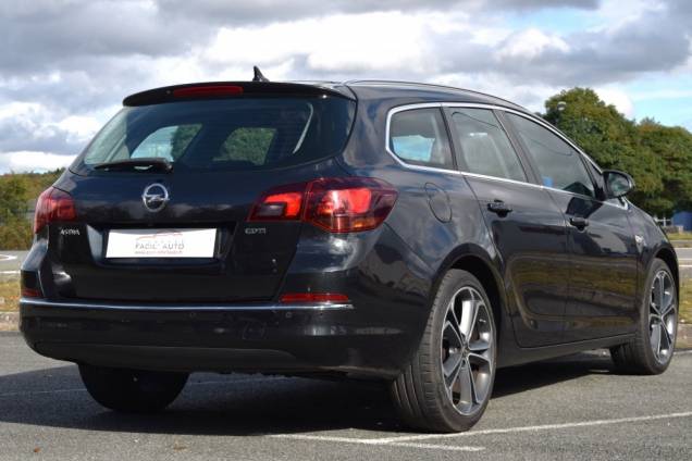OPEL ASTRA SPORTS TOURER COSMO 1.6 CDTI 136 CV BV6 / 1ere MAIN 2 OPEL ASTRA SPORTS TOURER COSMO 1.6 CDTI 136 CV BV6 / 1ere MAIN 2