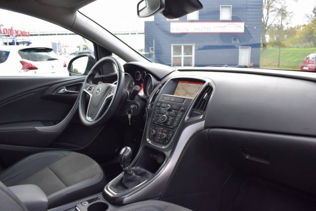 OPEL ASTRA SPORTS TOURER COSMO 1.6 CDTI 136 CV BV6 / 1ere MAIN 10 OPEL ASTRA SPORTS TOURER COSMO 1.6 CDTI 136 CV BV6 / 1ere MAIN 10