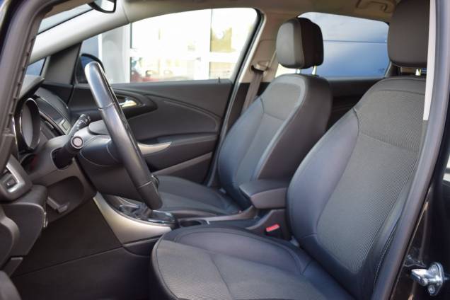 OPEL ASTRA SPORTS TOURER COSMO 1.6 CDTI 136 CV BV6 / 1ere MAIN 12 OPEL ASTRA SPORTS TOURER COSMO 1.6 CDTI 136 CV BV6 / 1ere MAIN 12