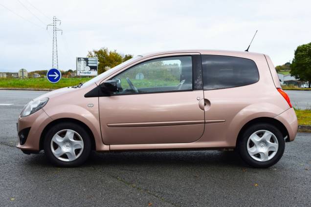 RENAULT TWINGO EDITION MISS SIXTY 1.2 75 CV / 1ere MAIN 8