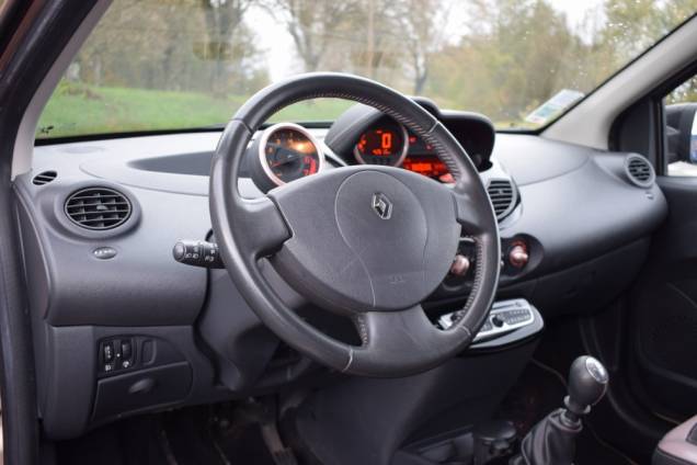 RENAULT TWINGO EDITION MISS SIXTY 1.2 75 CV / 1ere MAIN 11