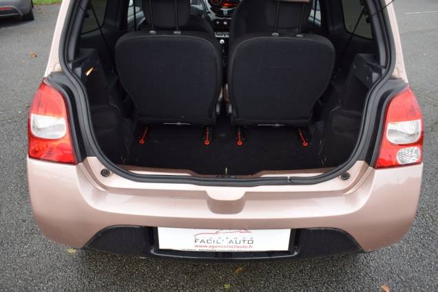 RENAULT TWINGO EDITION MISS SIXTY 1.2 75 CV / 1ere MAIN 18