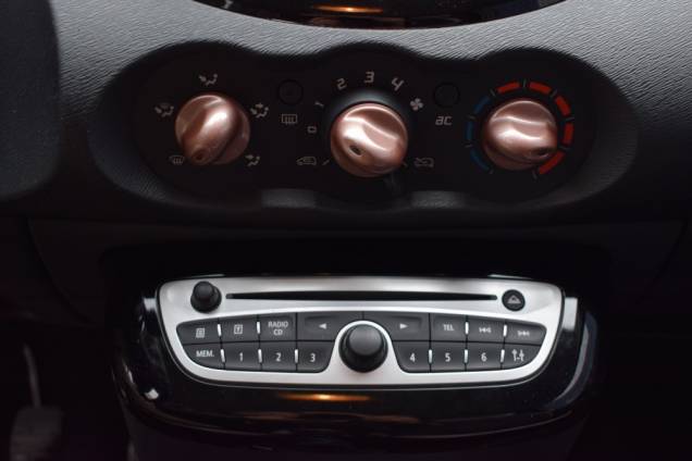 RENAULT TWINGO EDITION MISS SIXTY 1.2 75 CV / 1ere MAIN 15