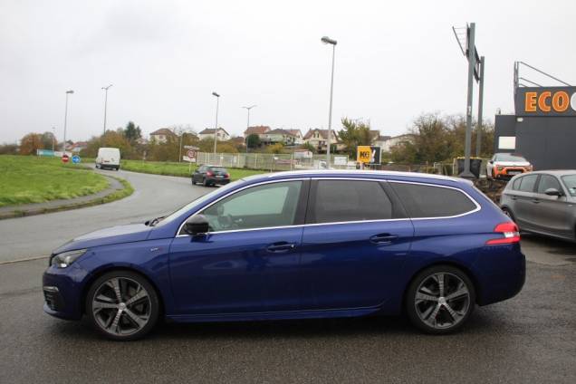 PEUGEOT 308 SW 2.0 BLUEHDI 180 CV EAT8 / TOIT PANORAMIQUE / DENON 3