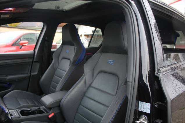 VOLKSWAGEN GOLF R 2.0 TSI 320 CV DSG7 / TOIT OUVRANT 11 VOLKSWAGEN GOLF R 2.0 TSI 320 CV DSG7 / TOIT OUVRANT 11