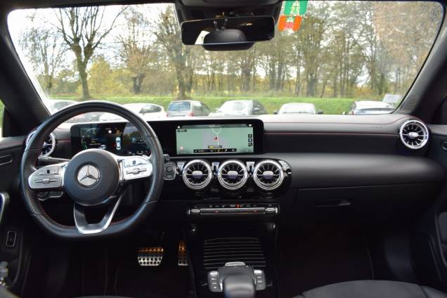 MERCEDES BENZ CLA PACK AMG 200 D 8G DCT 150 CV 11 MERCEDES BENZ CLA PACK AMG 200 D 8G DCT 150 CV 11