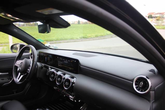 MERCEDES BENZ CLASSE A 180 PROGRESSIVE LINE 8G-DCT / ORIGINE FRANCE 9 MERCEDES BENZ CLASSE A 180 PROGRESSIVE LINE 8G-DCT / ORIGINE FRANCE 9