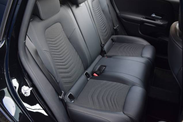 MERCEDES-BENZ CLASSE B STYLE LINE 180 D 8G-DCT 2.0 116 CV / ORIGINE FRANCE / 36000 KMS 18 MERCEDES-BENZ CLASSE B STYLE LINE 180 D 8G-DCT 2.0 116 CV / ORIGINE FRANCE / 36000 KMS 18