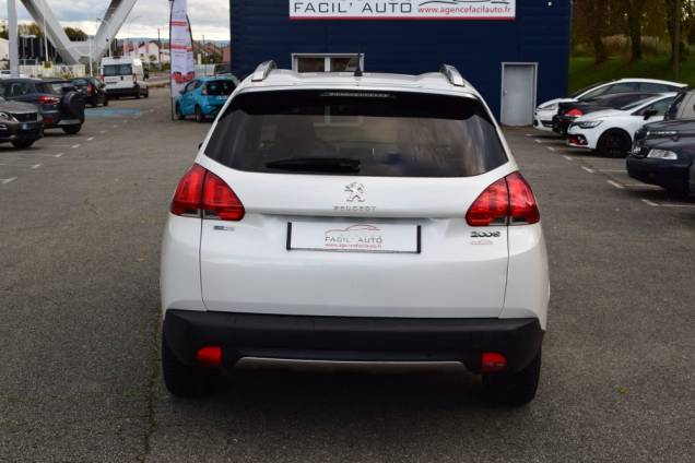 PEUGEOT 2008 1.2 110 CV FELINE TITANE / 1ère MAIN / TOIT PANORAMIQUE 6 PEUGEOT 2008 1.2 110 CV FELINE TITANE / 1ère MAIN / TOIT PANORAMIQUE 6