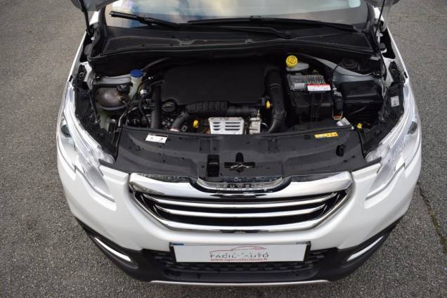 PEUGEOT 2008 1.2 110 CV FELINE TITANE / 1ère MAIN / TOIT PANORAMIQUE 19 PEUGEOT 2008 1.2 110 CV FELINE TITANE / 1ère MAIN / TOIT PANORAMIQUE 19