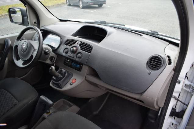 RENAULT KANGOO FOURGON COMPACT 1.5 DCI 70 CV / 1ère MAIN 14 RENAULT KANGOO FOURGON COMPACT 1.5 DCI 70 CV / 1ère MAIN 14