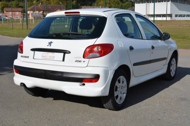 PEUGEOT 206 + 1.1 60 CV 5 PORTES 3