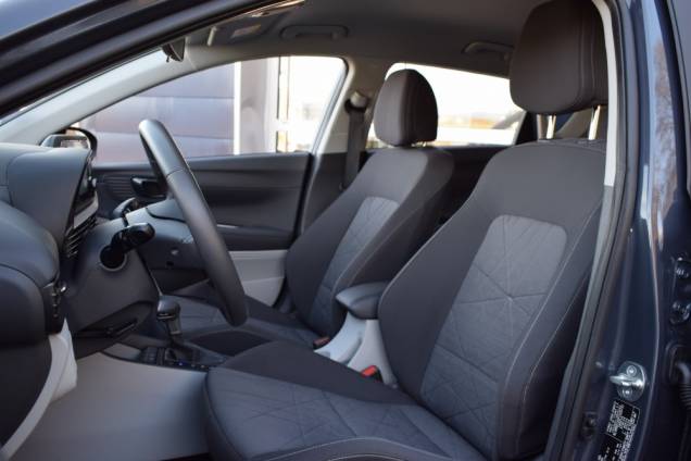 HYUNDAI BAYON INTUITIVE HYBRID 48V 1.0 T-GDI 100 CV DCT7 13 HYUNDAI BAYON INTUITIVE HYBRID 48V 1.0 T-GDI 100 CV DCT7 13