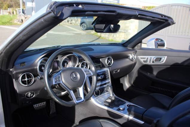 MERCEDES BENZ CLASSE SLK 200 1.8i 184 CV 7G-TRONIC / CABRIOLET 13
