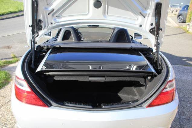 MERCEDES BENZ CLASSE SLK 200 1.8i 184 CV 7G-TRONIC / CABRIOLET 17