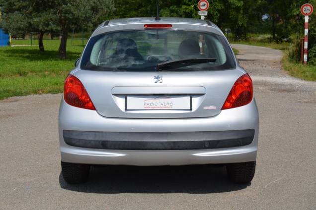 PEUGEOT 207 1.4 75 CV / 56900 KMS 6 PEUGEOT 207 1.4 75 CV / 56900 KMS 6