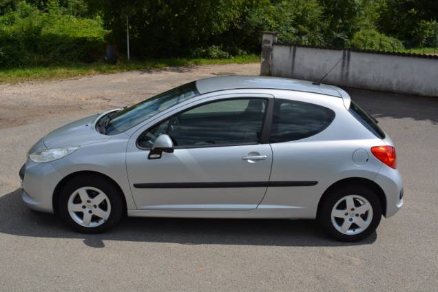 PEUGEOT 207 1.4 75 CV / 56900 KMS 8 PEUGEOT 207 1.4 75 CV / 56900 KMS 8