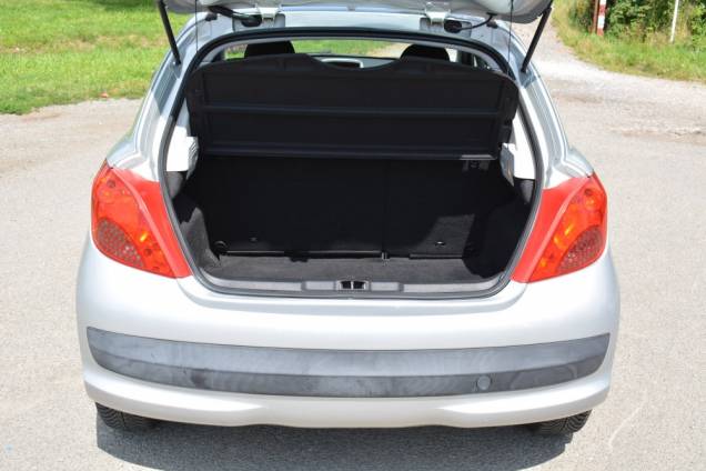 PEUGEOT 207 1.4 75 CV / 56900 KMS 18 PEUGEOT 207 1.4 75 CV / 56900 KMS 18