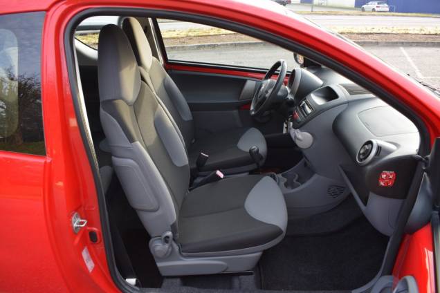 CITROEN C1 1.0 68 CV / 1ère MAIN / 69000 KMS 12 CITROEN C1 1.0 68 CV / 1ère MAIN / 69000 KMS 12