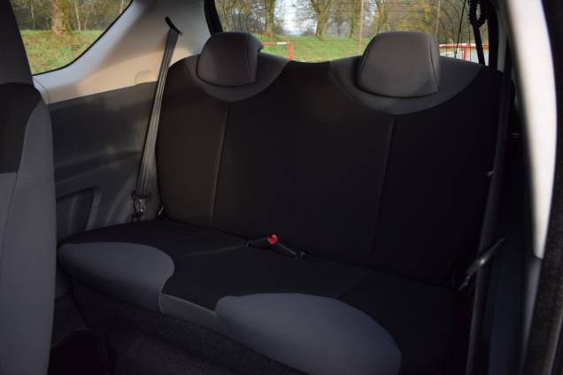 CITROEN C1 1.0 68 CV / 1ère MAIN / 69000 KMS 13 CITROEN C1 1.0 68 CV / 1ère MAIN / 69000 KMS 13