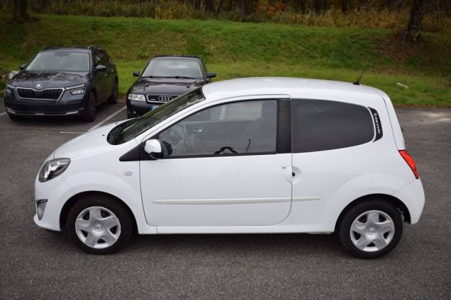 RENAULT TWINGO 1.2 60 CV RIP CURL / 1ère MAIN / 69500 KMS 8 RENAULT TWINGO 1.2 60 CV RIP CURL / 1ère MAIN / 69500 KMS 8