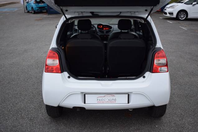 RENAULT TWINGO 1.2 60 CV RIP CURL / 1ère MAIN / 69500 KMS 19 RENAULT TWINGO 1.2 60 CV RIP CURL / 1ère MAIN / 69500 KMS 19