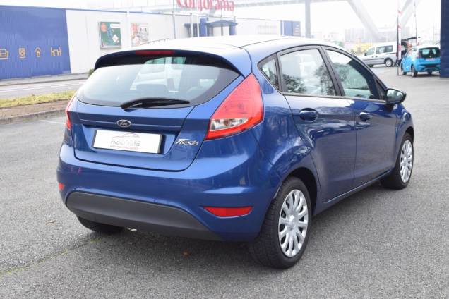 FORD FIESTA TREND 1.25 82 CV 5 PORTES / 1ère MAIN / CLIMATISATION 4 FORD FIESTA TREND 1.25 82 CV 5 PORTES / 1ère MAIN / CLIMATISATION 4