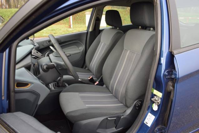 FORD FIESTA TREND 1.25 82 CV 5 PORTES / 1ère MAIN / CLIMATISATION 11 FORD FIESTA TREND 1.25 82 CV 5 PORTES / 1ère MAIN / CLIMATISATION 11