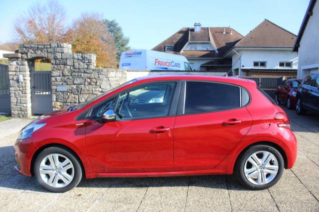 PEUGEOT 208 STYLE 1.2 82 CV BVM5 / ORIGINE FRANCE 4 PEUGEOT 208 STYLE 1.2 82 CV BVM5 / ORIGINE FRANCE 4