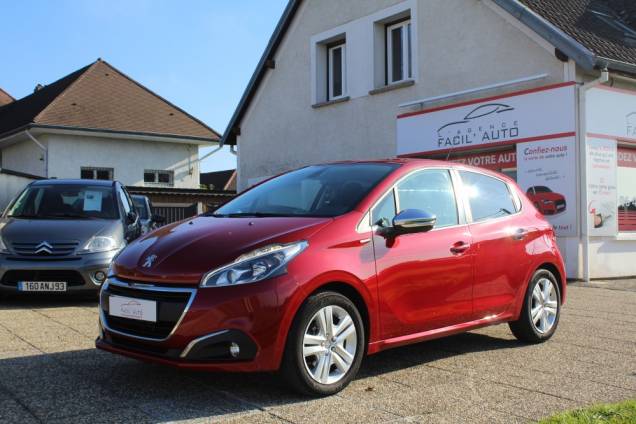 PEUGEOT 208 STYLE 1.2 82 CV BVM5 / ORIGINE FRANCE 1 PEUGEOT 208 STYLE 1.2 82 CV BVM5 / ORIGINE FRANCE 1