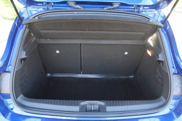 RENAULT CLIO ESPRIT ALPINE 1.6 E-TECH 145 CV HYBRID BVA / ORIGINE FRANCE 16 RENAULT CLIO ESPRIT ALPINE 1.6 E-TECH 145 CV HYBRID BVA / ORIGINE FRANCE 16