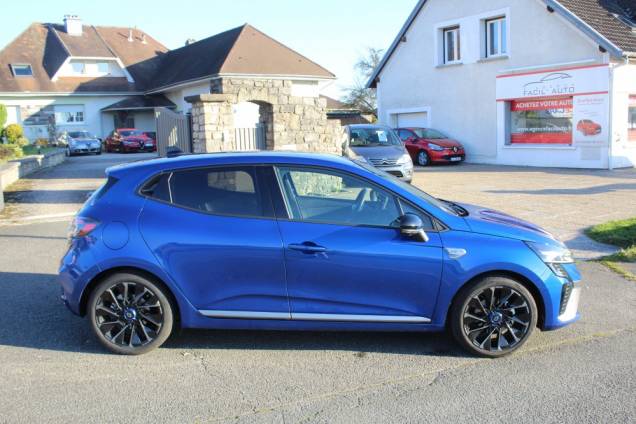 RENAULT CLIO ESPRIT ALPINE 1.6 E-TECH 145 CV HYBRID BVA / ORIGINE FRANCE 5 RENAULT CLIO ESPRIT ALPINE 1.6 E-TECH 145 CV HYBRID BVA / ORIGINE FRANCE 5