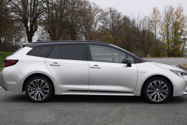 TOYOTA COROLLA TOURING COLLECTION 1.8 122 CV HYBRID / 89500 KMS / SUIVI EXCLUSIF TOYOTA / ORIGINE FRANCE 7