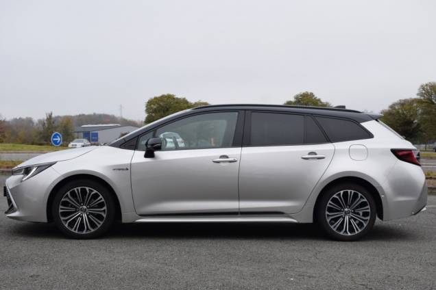 TOYOTA COROLLA TOURING COLLECTION 1.8 122 CV HYBRID / 89500 KMS / SUIVI EXCLUSIF TOYOTA / ORIGINE FRANCE 8