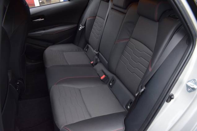 TOYOTA COROLLA TOURING COLLECTION 1.8 122 CV HYBRID / 89500 KMS / SUIVI EXCLUSIF TOYOTA / ORIGINE FRANCE 17