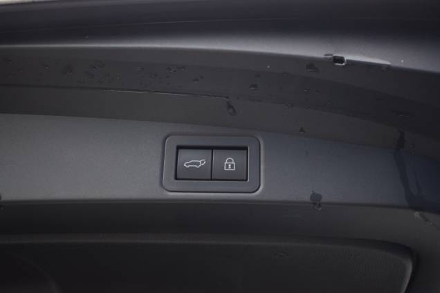 TOYOTA COROLLA TOURING COLLECTION 1.8 122 CV HYBRID / 89500 KMS / SUIVI EXCLUSIF TOYOTA / ORIGINE FRANCE 24