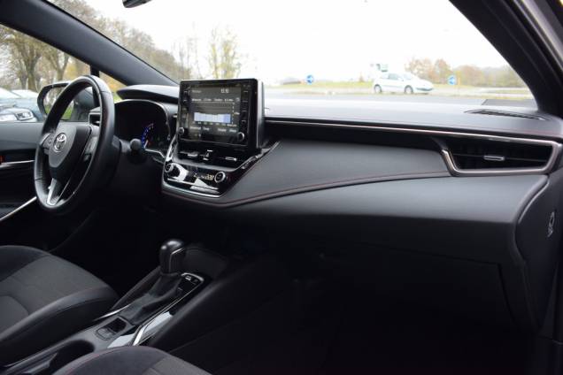 TOYOTA COROLLA TOURING COLLECTION 1.8 122 CV HYBRID / 89500 KMS / SUIVI EXCLUSIF TOYOTA / ORIGINE FRANCE 30