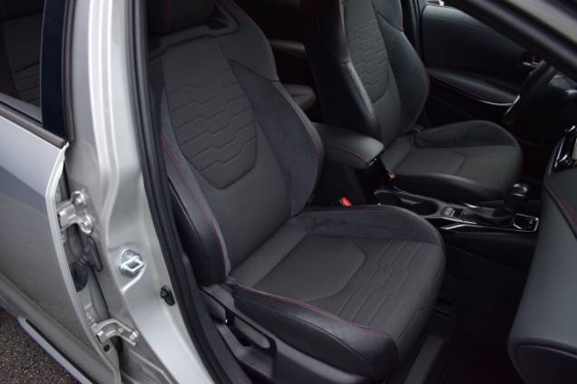 TOYOTA COROLLA TOURING COLLECTION 1.8 122 CV HYBRID / 89500 KMS / SUIVI EXCLUSIF TOYOTA / ORIGINE FRANCE 31