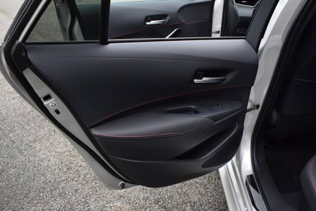 TOYOTA COROLLA TOURING COLLECTION 1.8 122 CV HYBRID / 89500 KMS / SUIVI EXCLUSIF TOYOTA / ORIGINE FRANCE 29