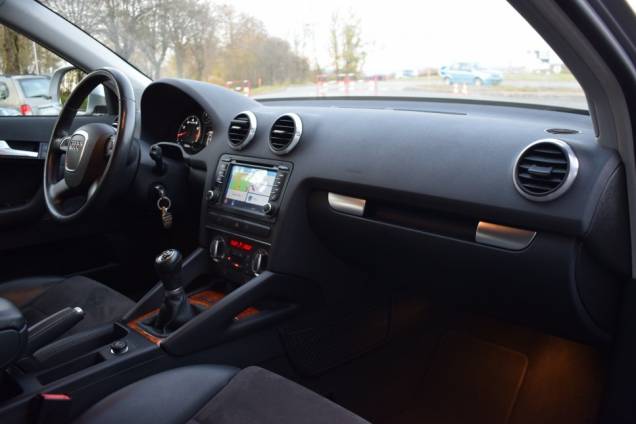 AUDI A3 SPORTBACK 1.8 TURBO 160CV BVM 6 / ORIGINE FRANCE / SUIVI D'ENTRETIEN COMPLET 17 AUDI A3 SPORTBACK 1.8 TURBO 160CV BVM 6 / ORIGINE FRANCE / SUIVI D'ENTRETIEN COMPLET 17