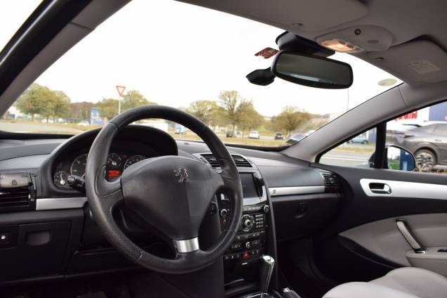 PEUGEOT 407 COUPE GT 3.0 V6 HDI 240 CV BVA 10