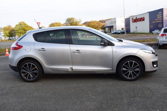 RENAULT MEGANE BOSE 1.5 DCI 110 CV BOITE AUTOMATIQUE / 1ère MAIN / 41500 KMS 9