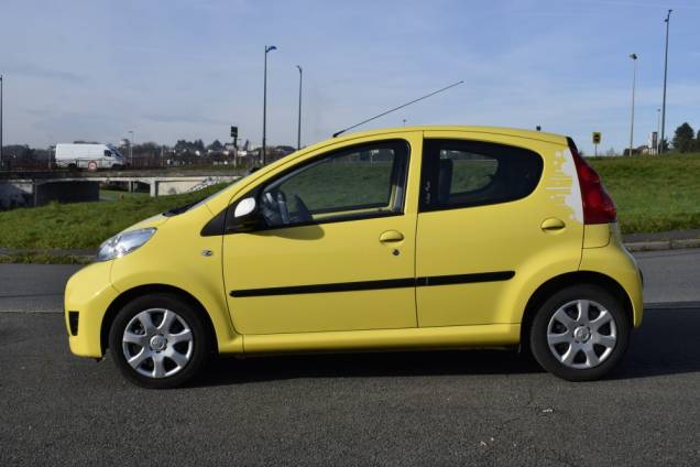 PEUGEOT 107 URBAN MOVE 1.0 68 CV BVA 2